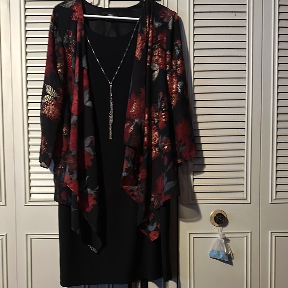 R&K Black and Red Midi Dress